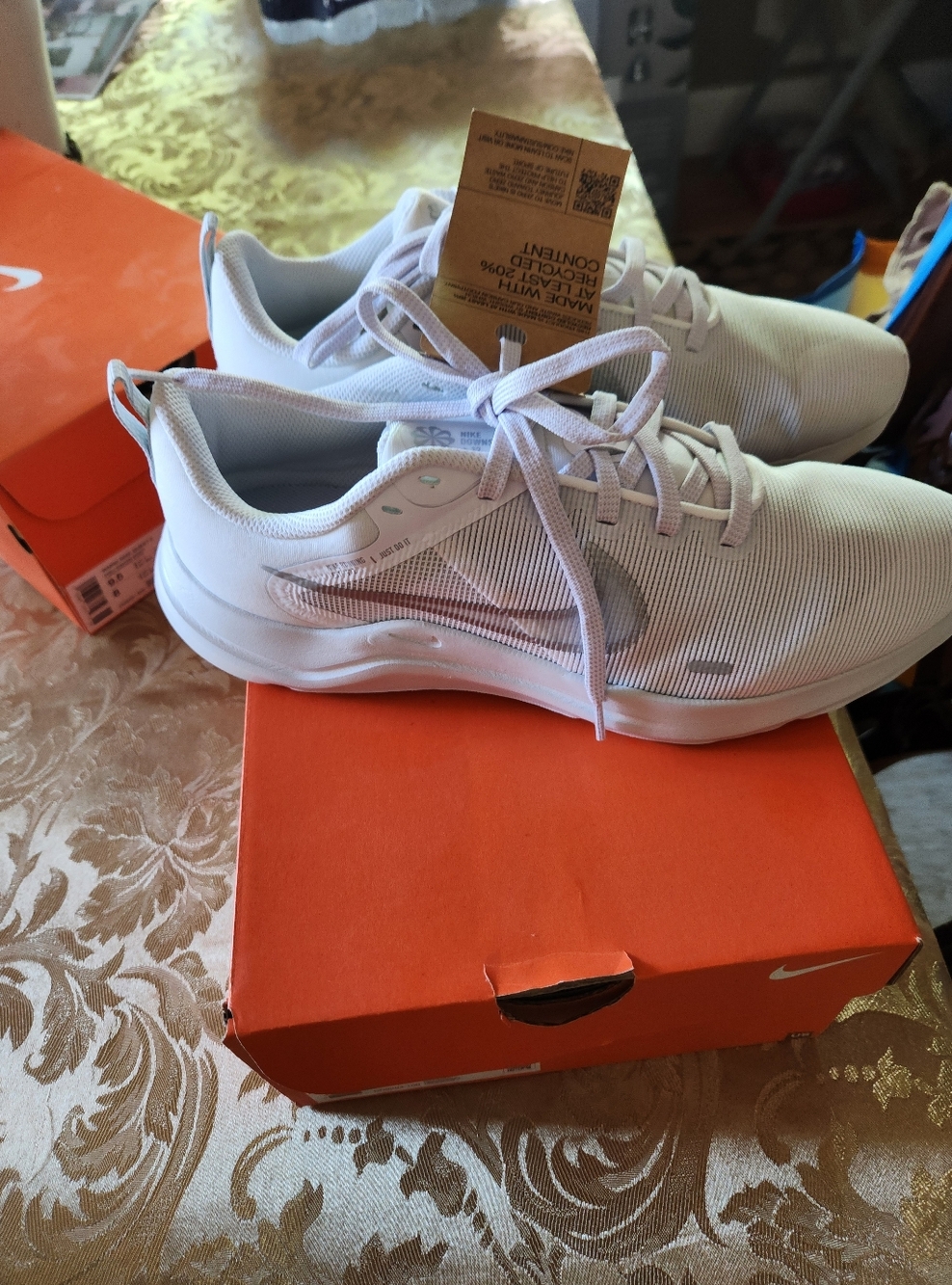 NWT Nike White Dowshifter 12